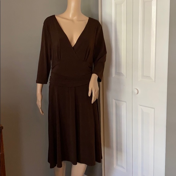 Connected beautiful V neck dress 👗 - Picture 3 of 7